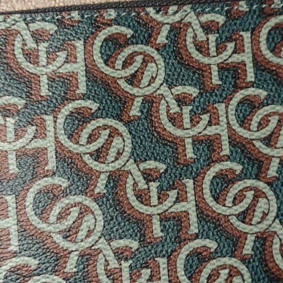 NWT Coach Green Monogram Leather wristlet - Picture 2 of 12